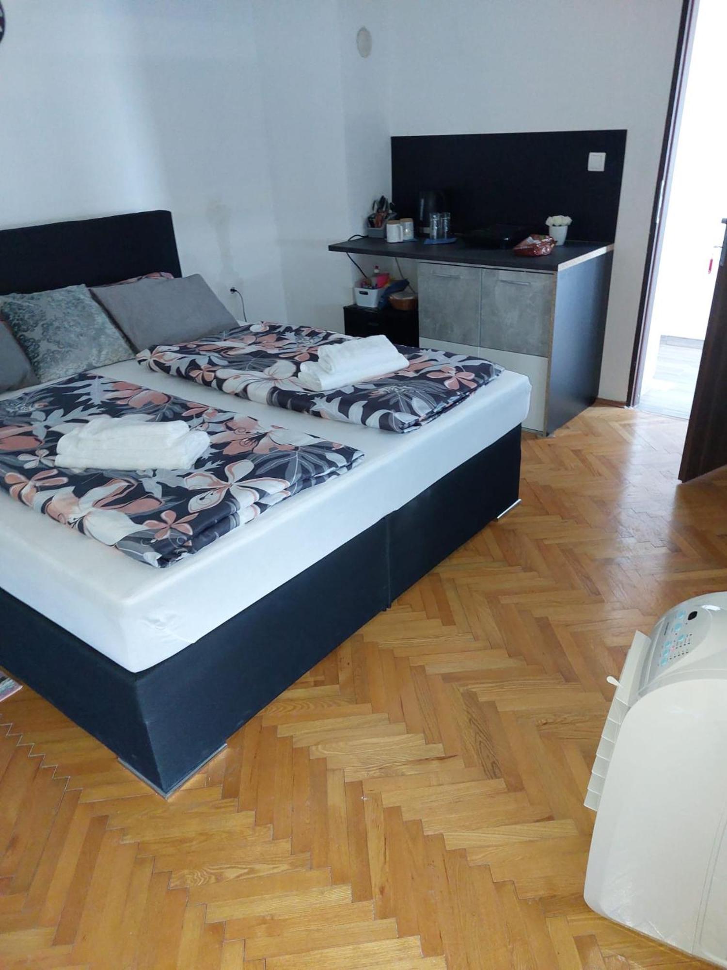 Apartmani ดรามัลย์ ภายนอก รูปภาพ